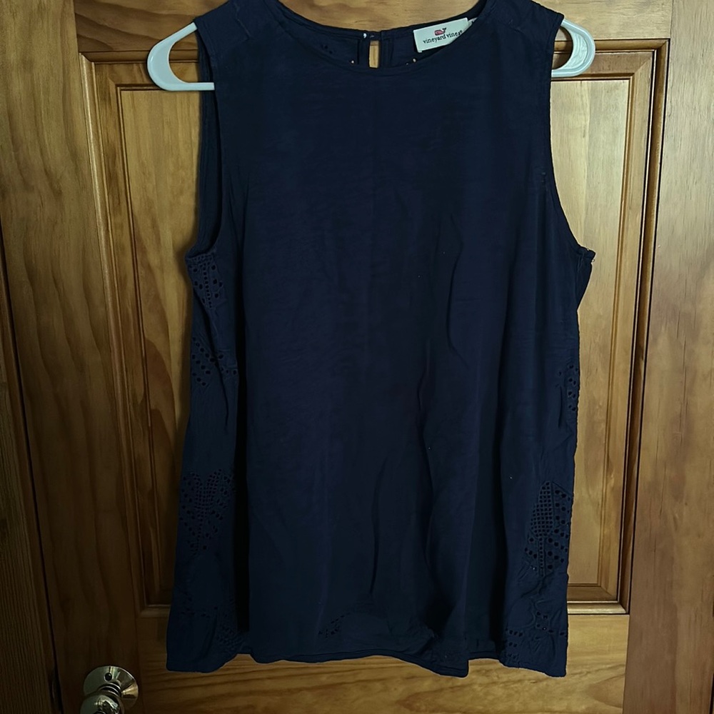 Vineyard vines tank